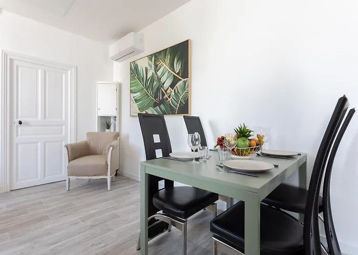 شقة Curie 1er - Cosy & Calme A 5 Min De La Gare