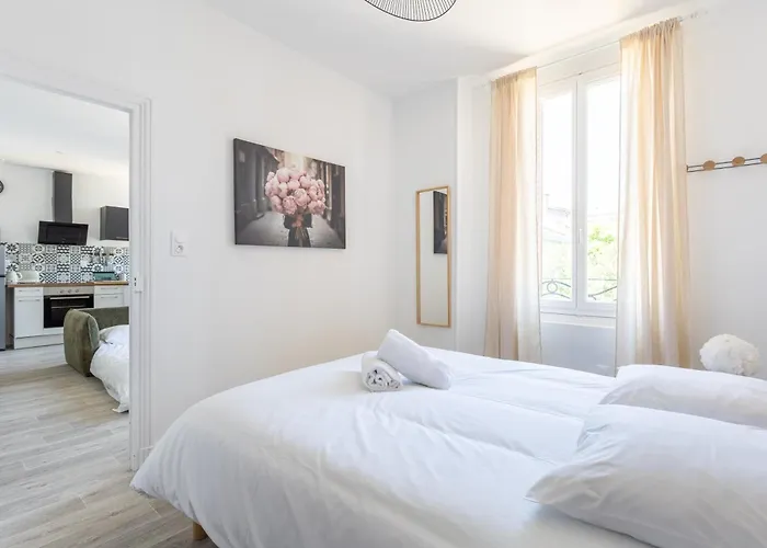 Curie 1er - Cosy & Calme A 5 Min De La Gare شقة *